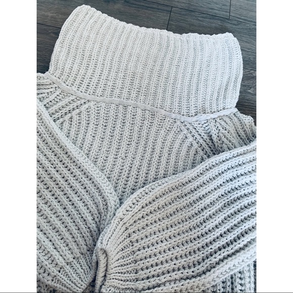 White knit sweater - Picture 3 of 4